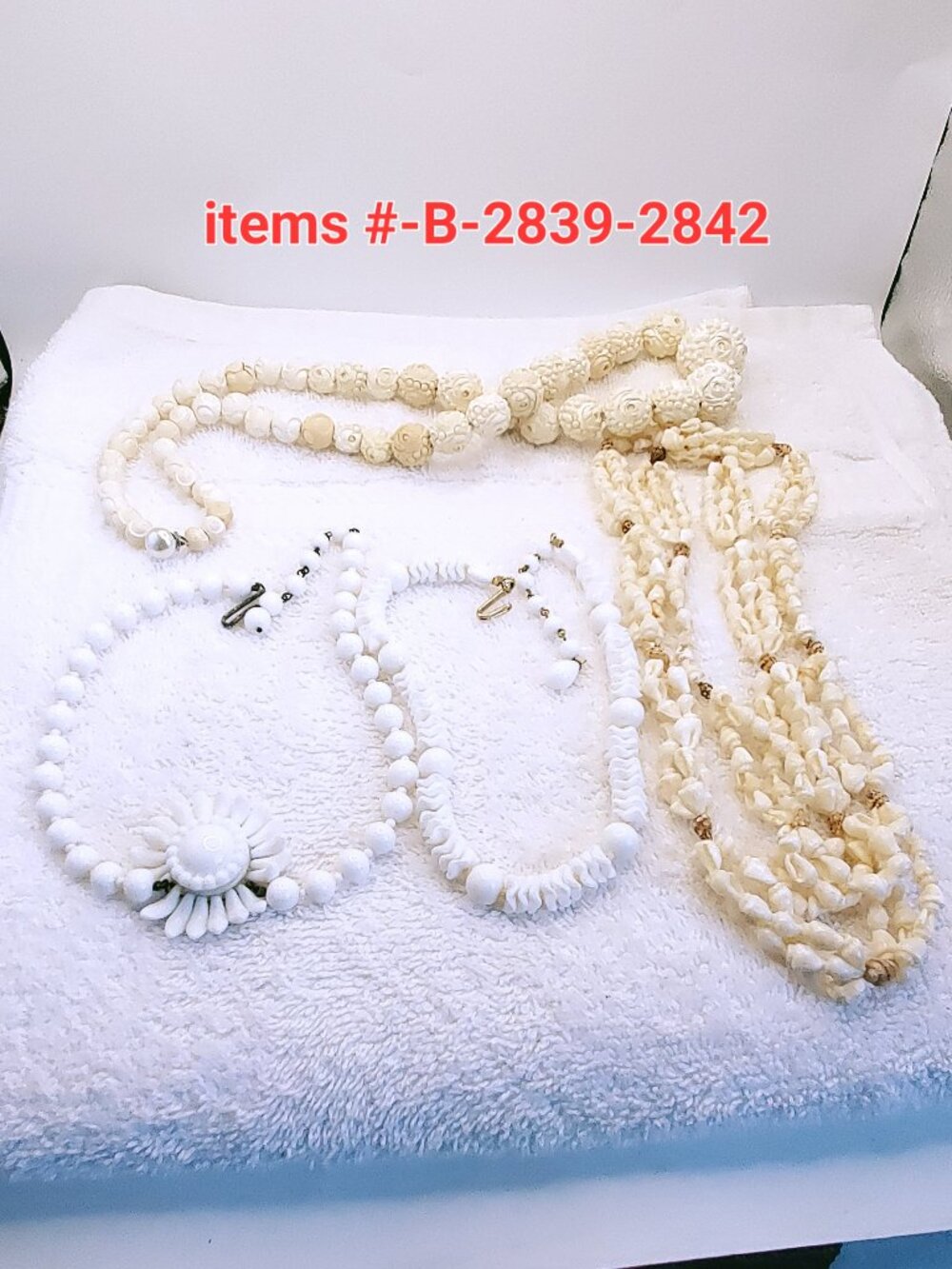 4 Vintage Necklaces , items # B- 2839-2842., wt. 169 grams.